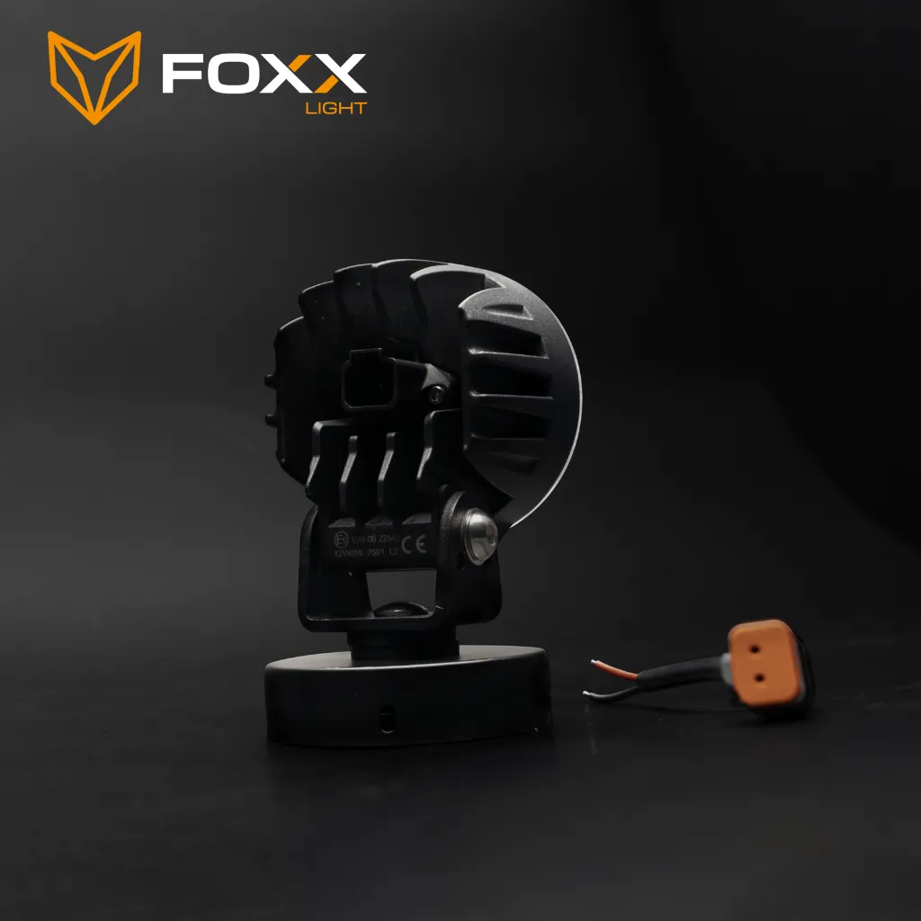 foxxlight-alpha-r-06-logo.webp