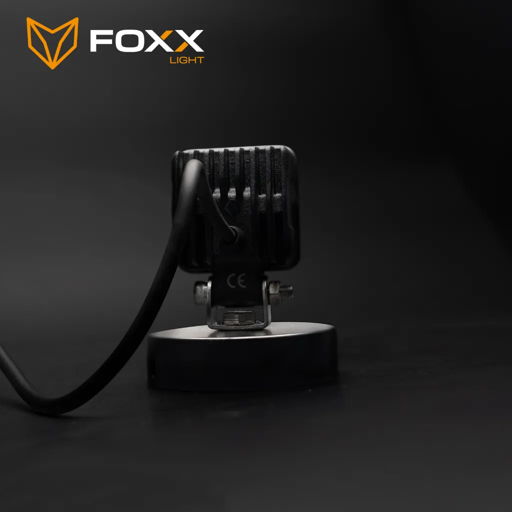 foxxlight-phantom-05-logo.webp