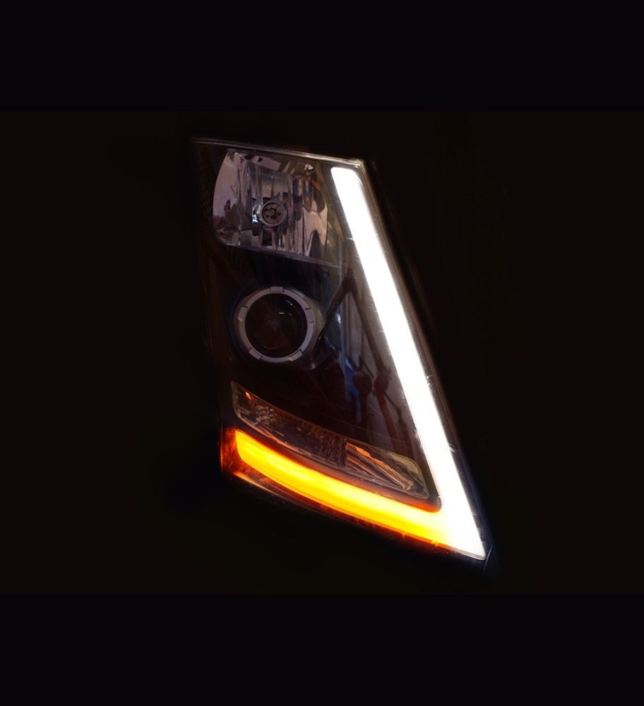 [V240792] Kit de conversion feux de jour Orange américain Volvo FH 2015-2020