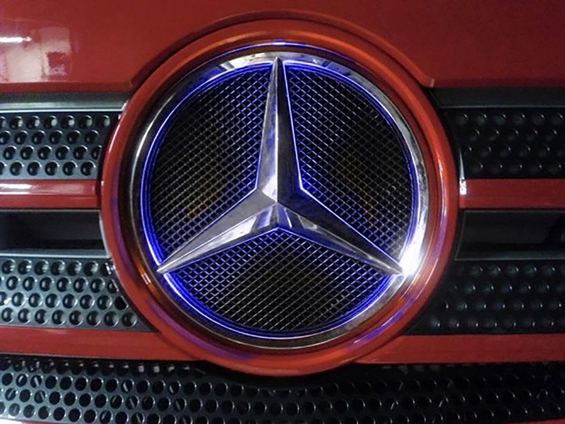[A24621011] Mercedes Actros blue star transmitter